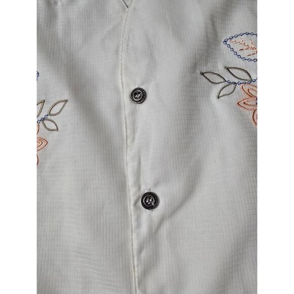 Sarah Bentley Ivory Floral Embroidered Button-Down Blouse NWT – Size XL - Picture 7 of 8